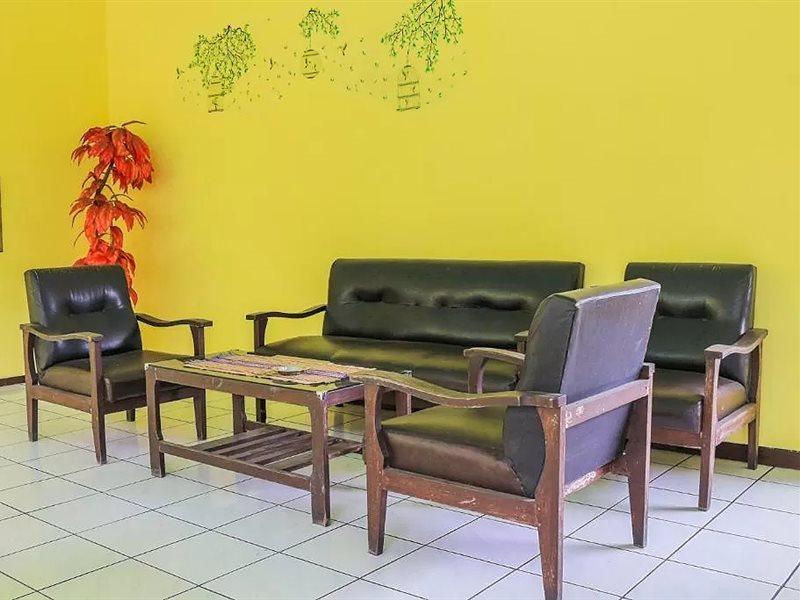 Oyo Life 1708 Hotel Budi Famili 1 Syariah Ciamis Exterior photo